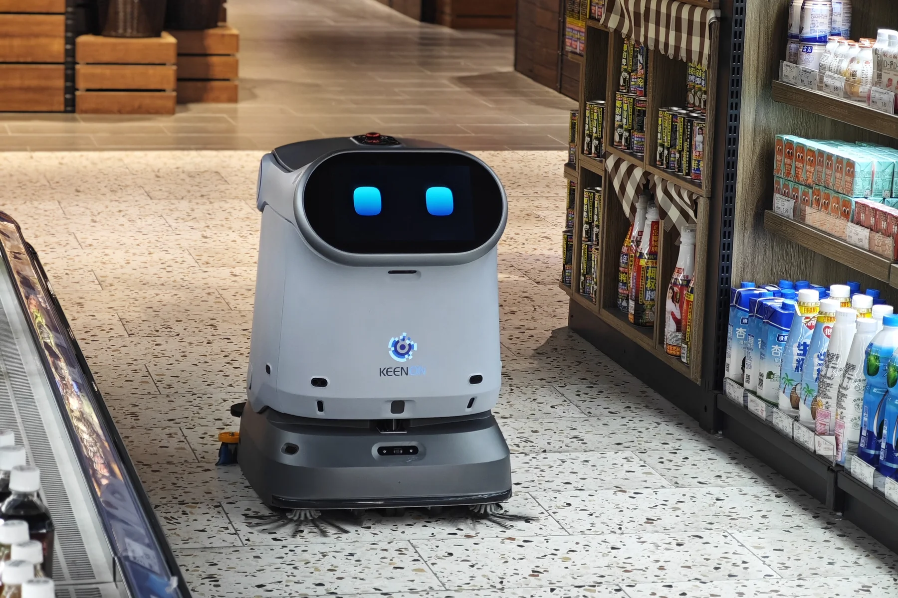 Robot de service KEENON dans un environnement commercial